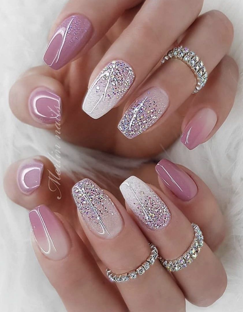 Latest Absolutely Free Nail Art Glitter maroon Suggestions Then garments, locks plus boots and shoes, our next trendy pro… - Henna nails, Blush nails, Acyrlic nails