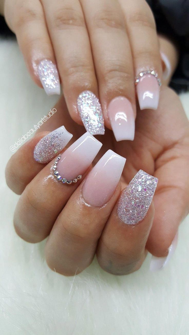 Ombre Acrylic Nails Coffin Shape Acrylicnaildesigns Ombre Acrylic Nails Coffin Shape Nails Christmas Nails Diy