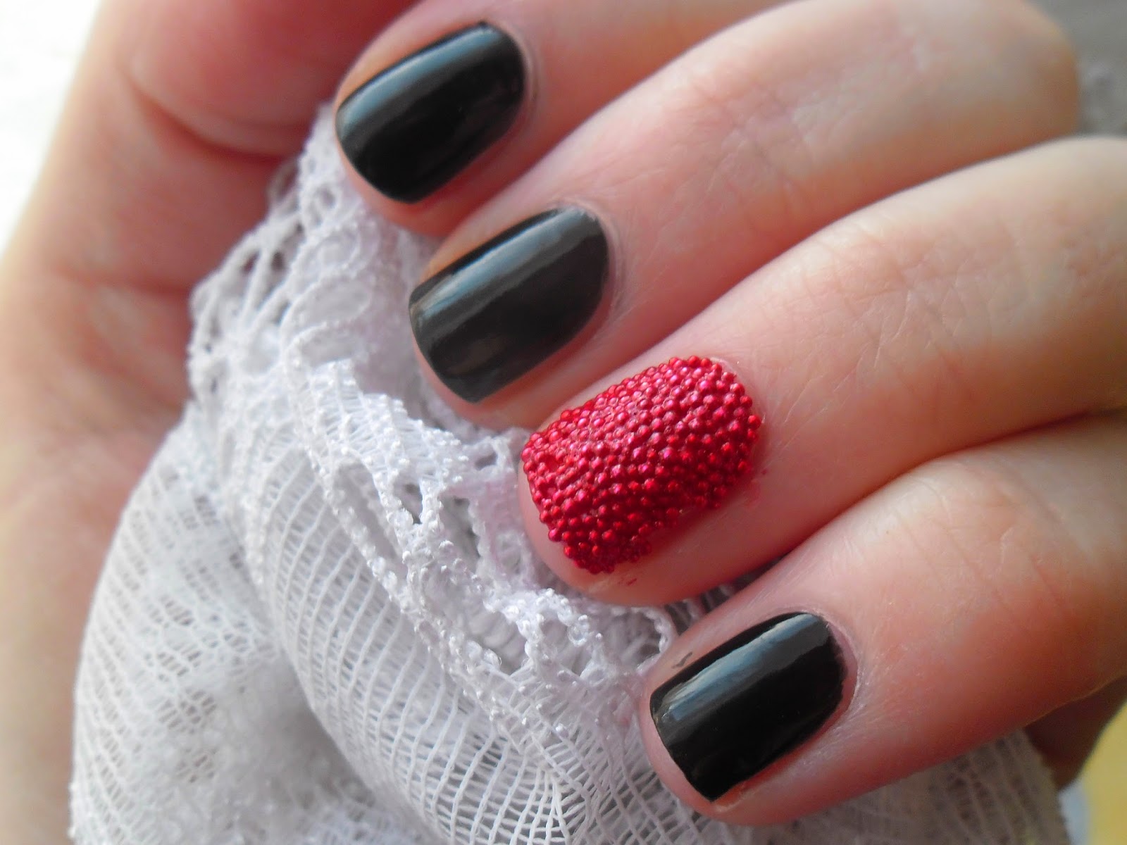 Zdenka Skodova Black Red Caviar Nails Rimmel 60 Seconds Nail Art Foils