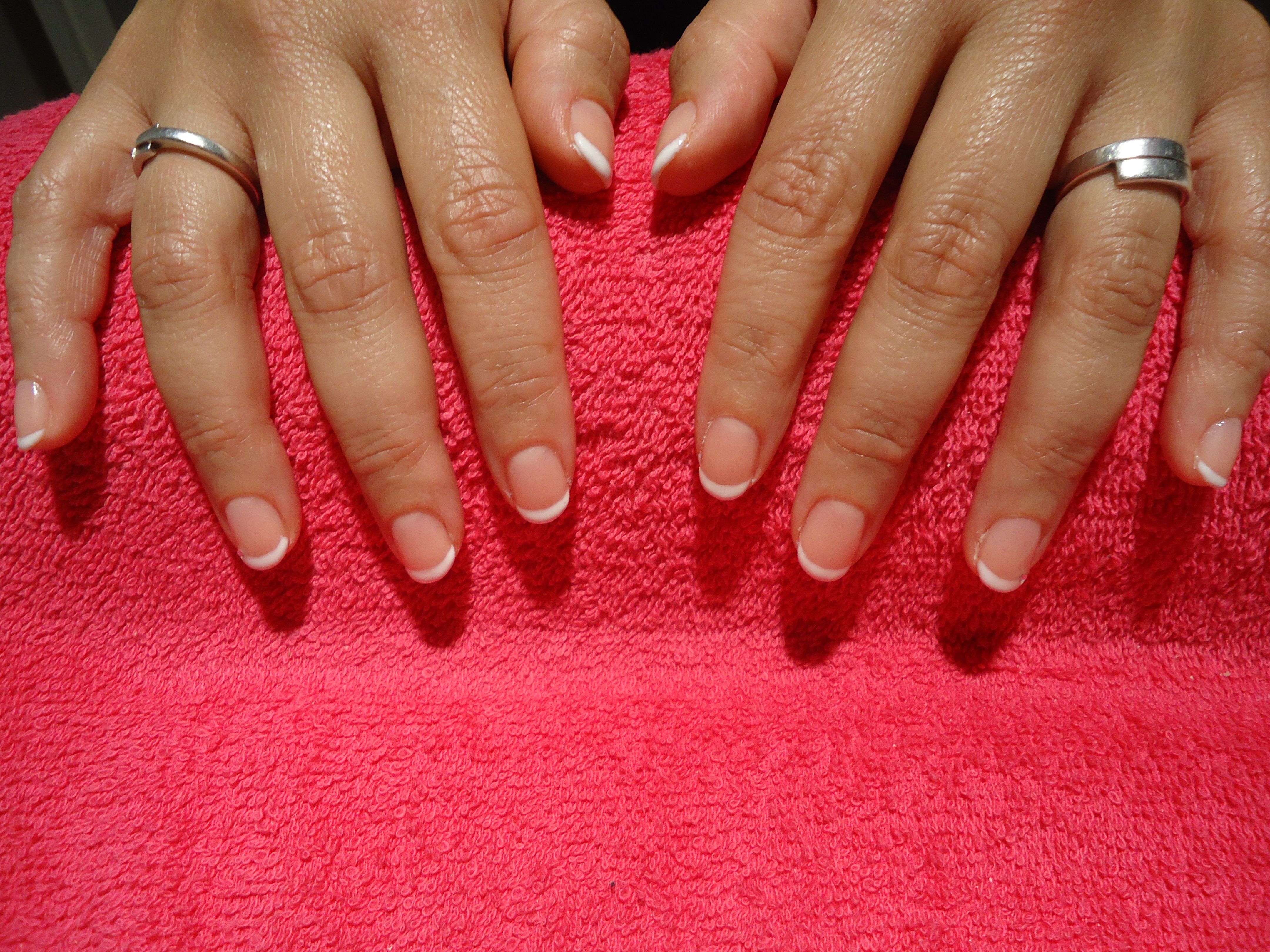 French Manicure Met Gellak Nails Jewelry Rings