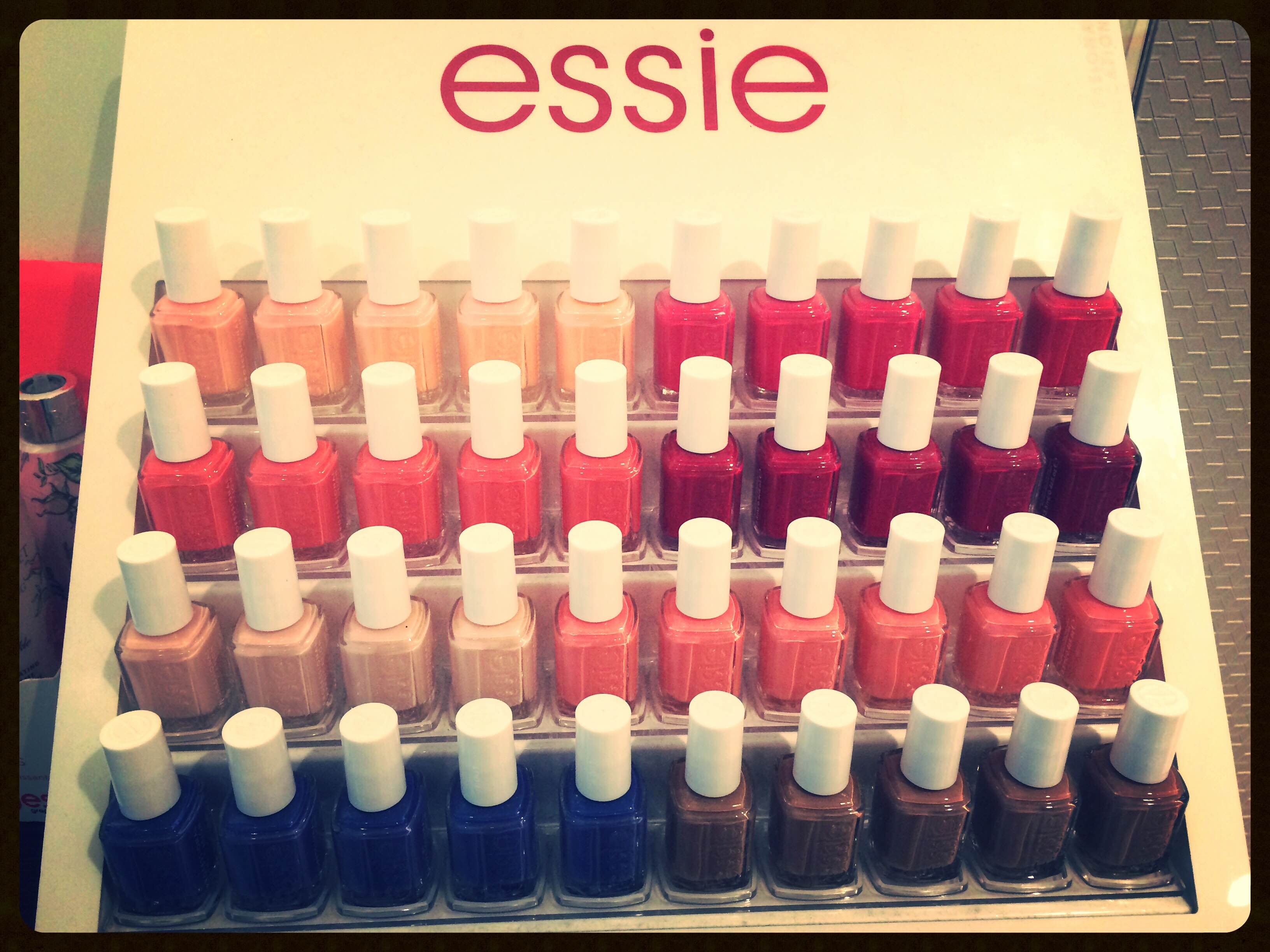 Beautiful Nails By Essie Swatch I M Feeling Good