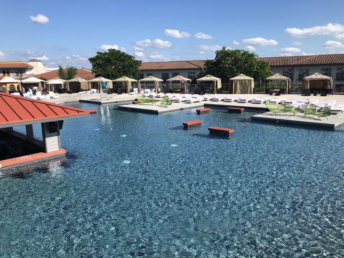 Hippopotamus The Lake S Largest Swim Up Bar Opens At Regalia Hotel On Land Lakeexpo Com