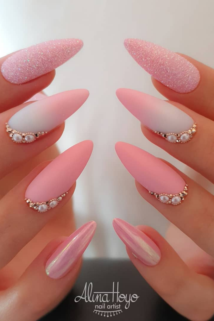 40 Lovely Nail Art Designs 2019 Must Try Explore Your Creative And Elegant Side With Images Ruzove Nechty