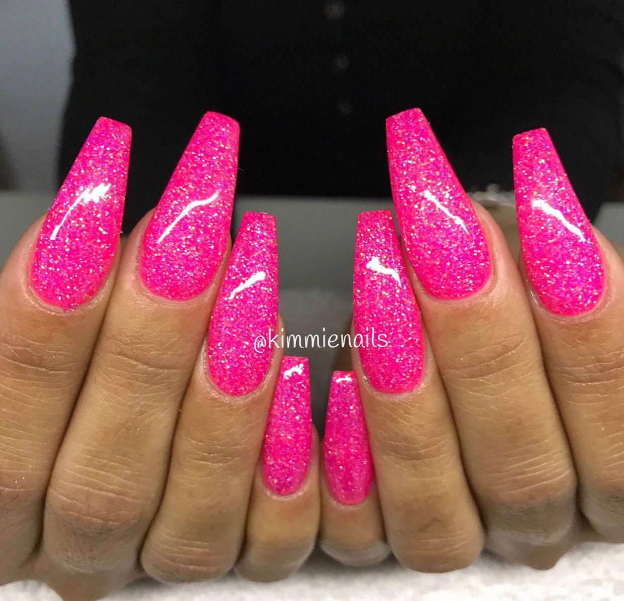 Kimmiesnails Book With Her And Follow Us Hair Nails And Style Pinknail Gelove Nehty Nehet Nehty