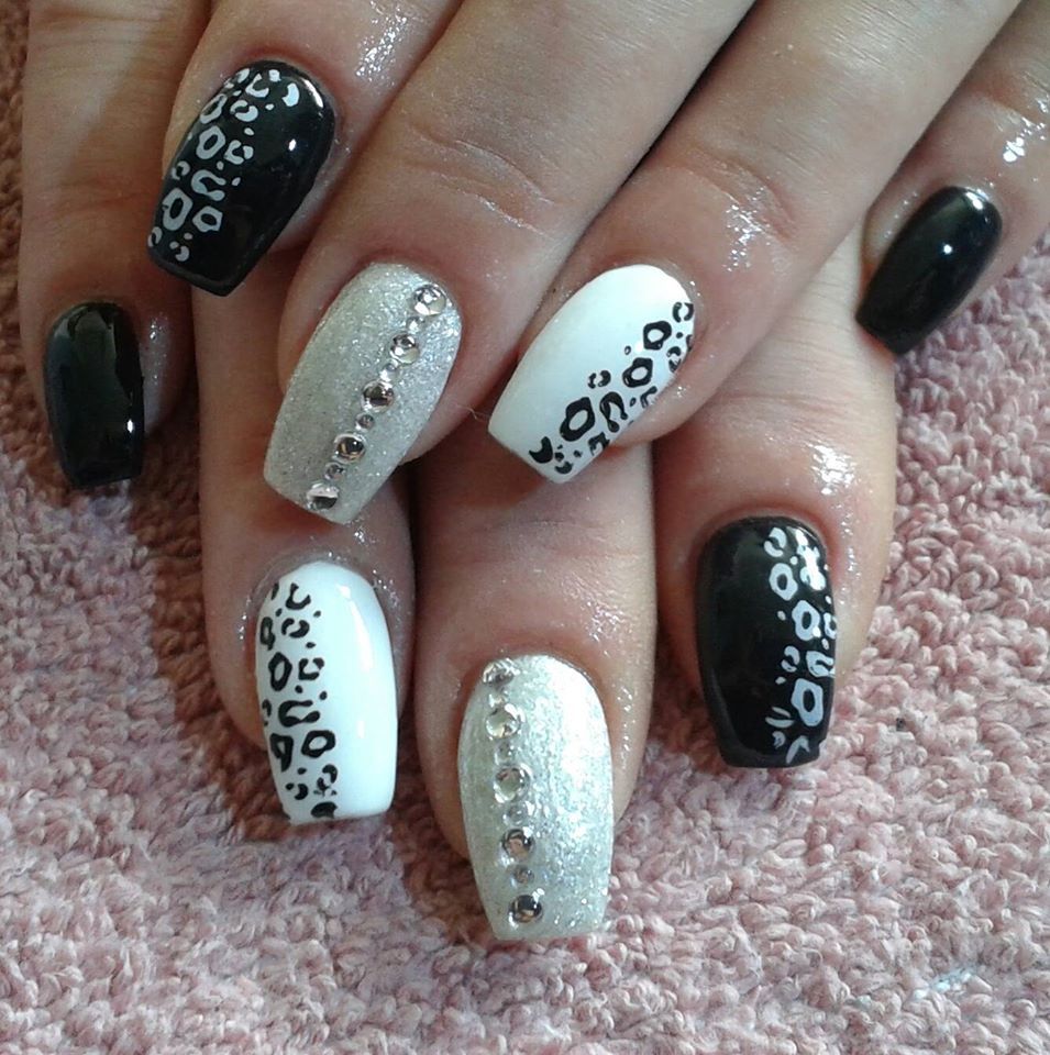 Black And White Nails With Images