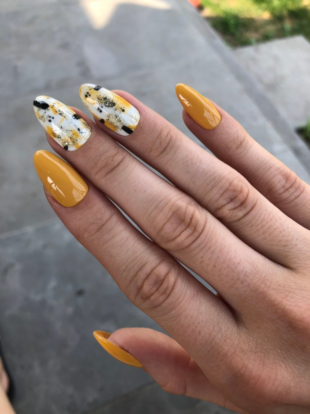 Yellow Mustard Black White Abstract Press On Nails Fake Nails Luxury Nails Press On In 2020 Nehty